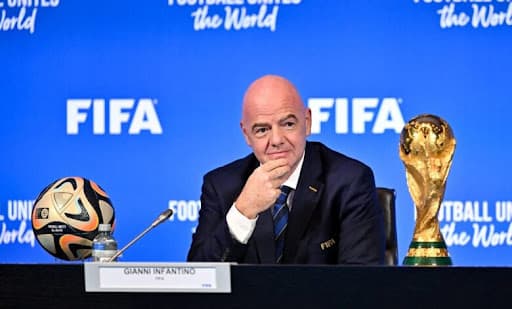 الفيفا يحذر إسبانيا من إمكانية حرمانها من استضافة مونديال 2030