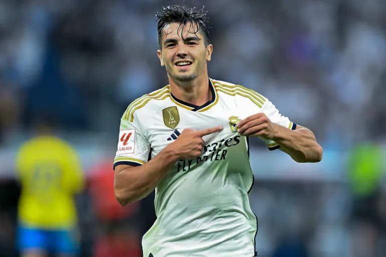 ليفربول ينضم إلى سباق التعاقد مع إبراهيم دياز في الميركاتو الشتوي