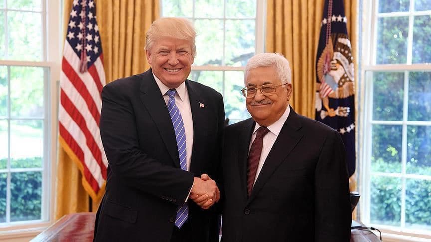 الرئيس الفلسطيني يهنئ ترامب ويدعو لدعم التطلعات الفلسطينية