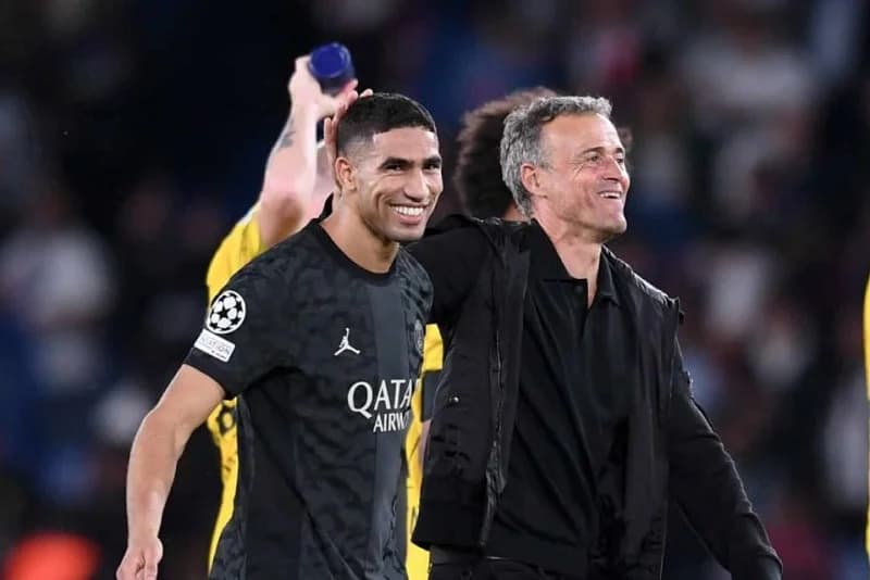 إنريكي: حكيمي أفضل لاعب في العالم في مركزه وترشيحه للكرة الذهبية مستحق