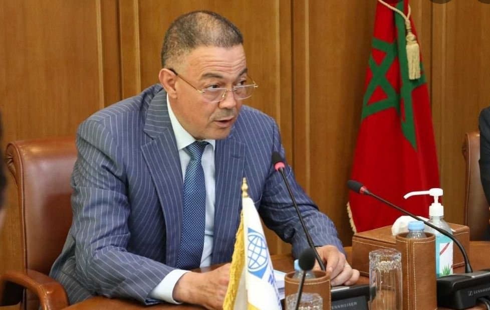 لقجع يؤكد على دور صناعة الأدوية في مشروع الحماية الاجتماعية بالمغرب
