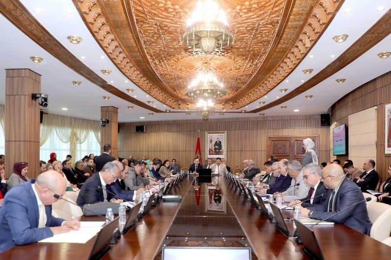 الزيادة في أجور الملحقين العلميين