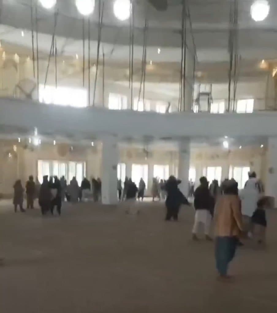 باكستان: انفجار داخل مسجد الجامعة الحقانية