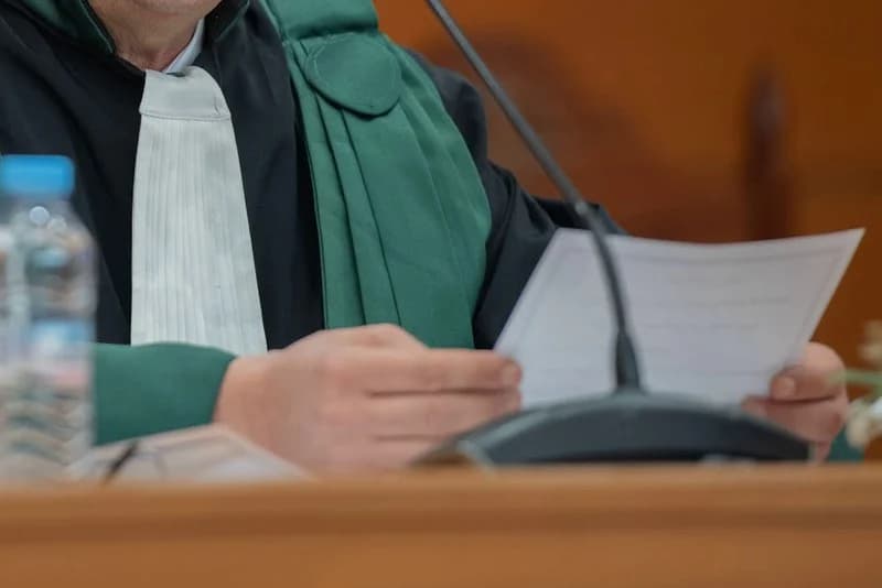 محاكمة شخصين بتهمة نشر شائعات مضللة