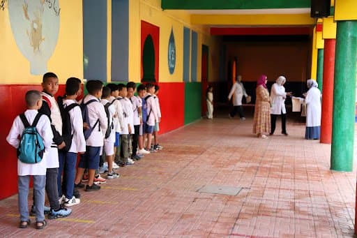 أولياء التلاميذ يرفضون « تأجيل العطلة ».. ووزارة التربية تستبعد التمديد