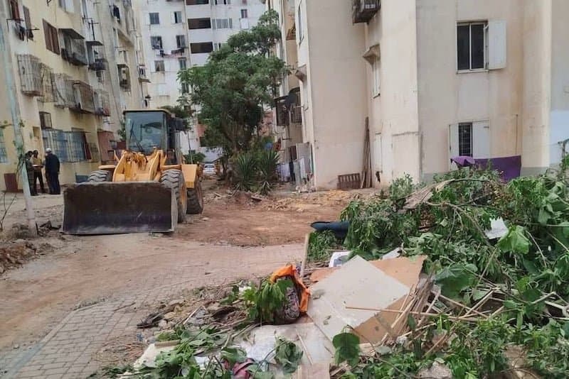 الجرافات تباشرت عملياتها لتهيئة مسار « قطار بنسليمان