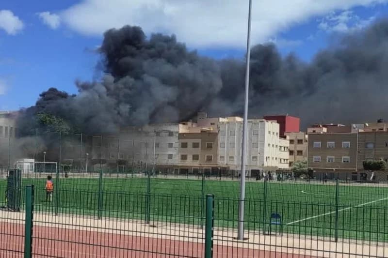 حريق يلتهم بناية المسبح البلدي بالناظور
