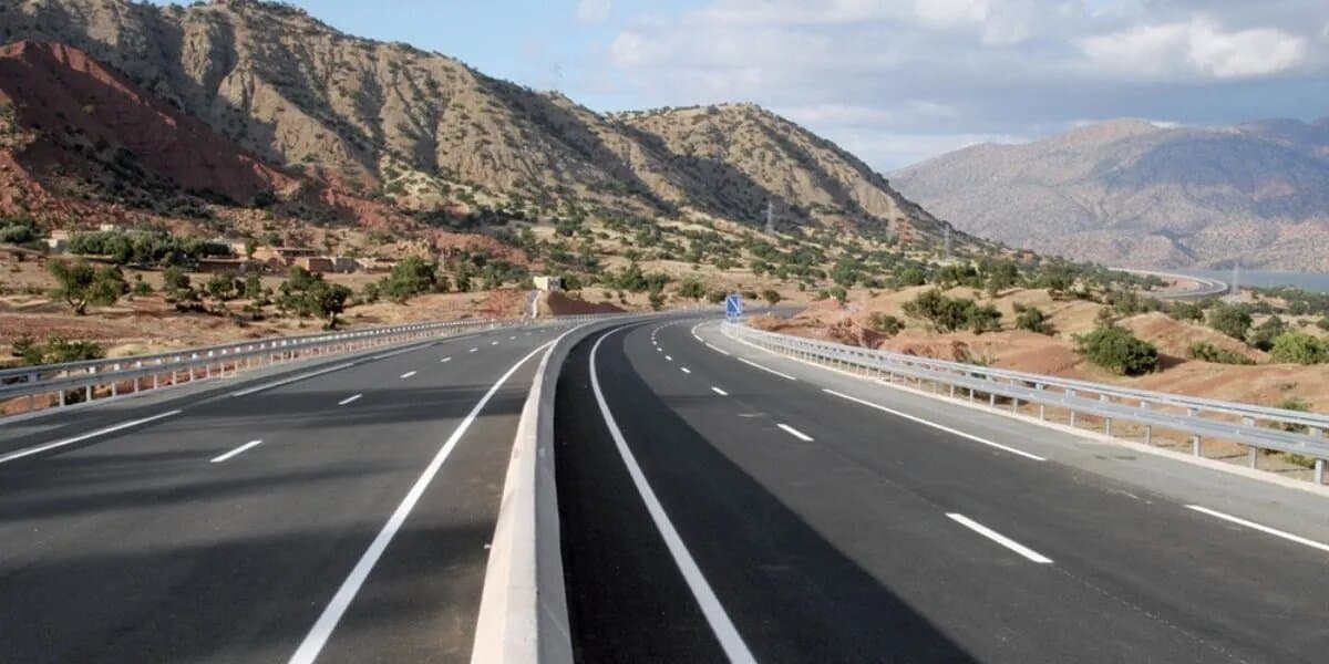 المغرب: نحو 1200 كلم من الطرق السريعة في طور الإنجاز أو البرمجة