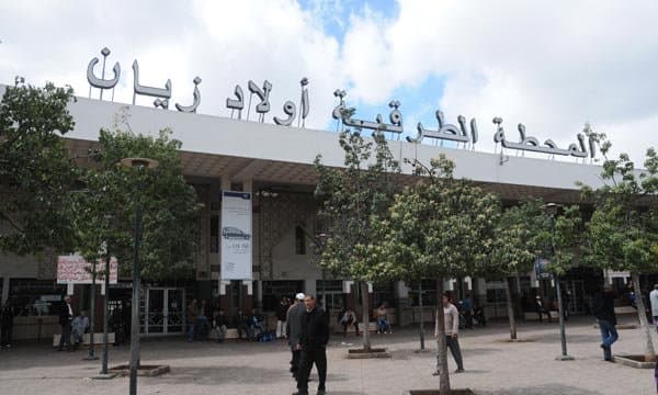 "أولاد زيان" تشهد إقبالا للمسافرين