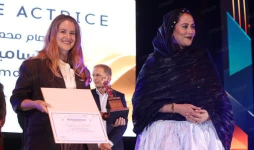 فيلم "سامية" يفوز بالجائزة الكبرى في مهرجان الداخلة الدولي للسينما