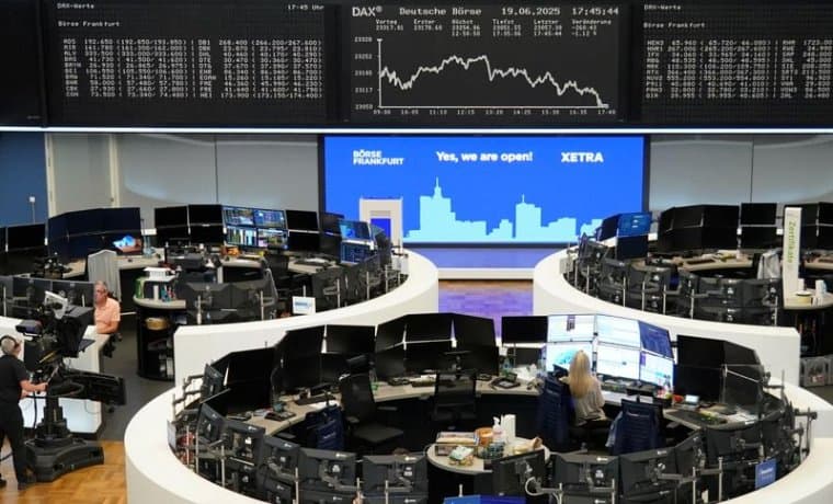 تعافت الأسهم الأمريكية جزئياً قبل افتتاح الأسبوع رغم التوترات في الشرق الأوسط