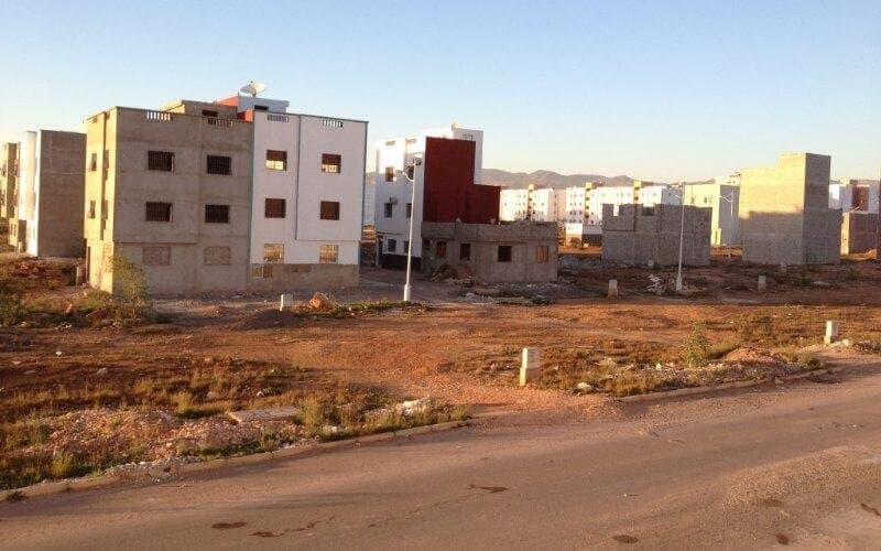 البناء العشوائي: فتح تحقيق مع منتخبين محليين وشبكات عقارية