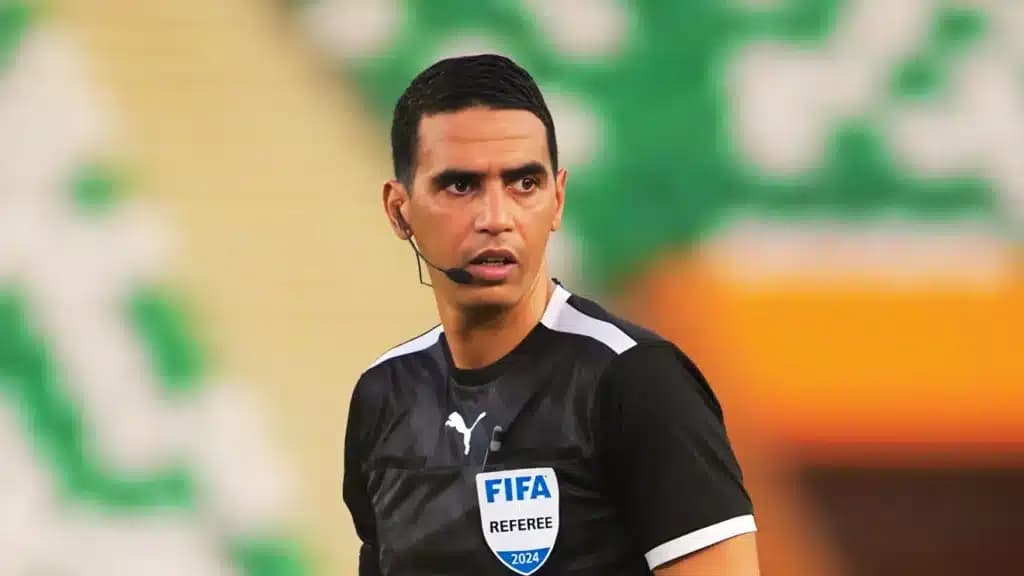 خمسة حكام مغاربة ضمن لائحة حكام كأس إفريقيا للأمم 2025