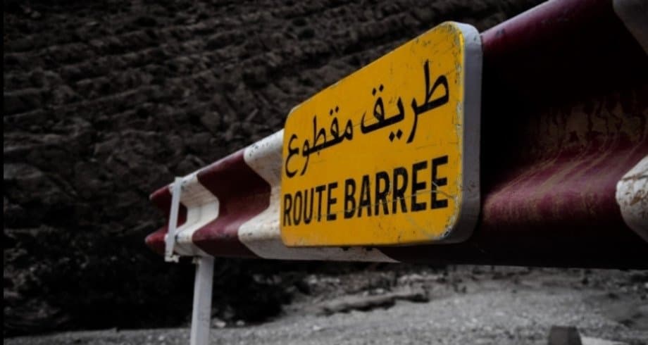 ارتفاع منسوب المياه يقطع طرقا وطنية بالشمال