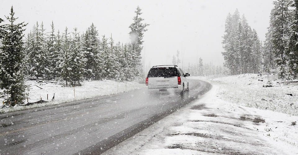 زخات رعدية وتساقطات ثلجية مرتقبة بالمملكة