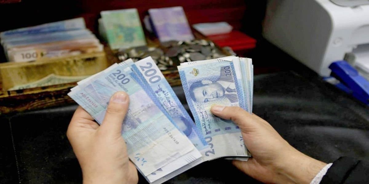 صرف أجور القطاع العام قبل عيد الأضحى