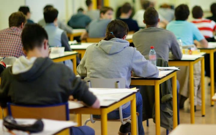 بكالوريا: سؤال وُصف بـ“التمييزي” يثير جدلا واسعا