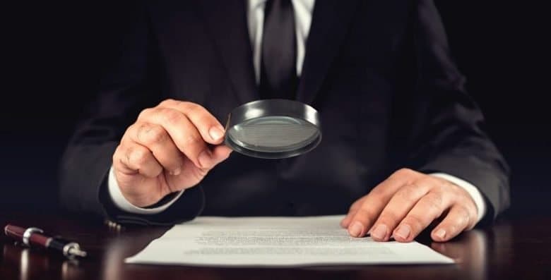 الضرائب تشدد مراقبة الأجور غير المنسجمة داخل الشركات