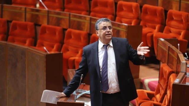عقود العقار: وهبي يرد على انتقادات المحامين
