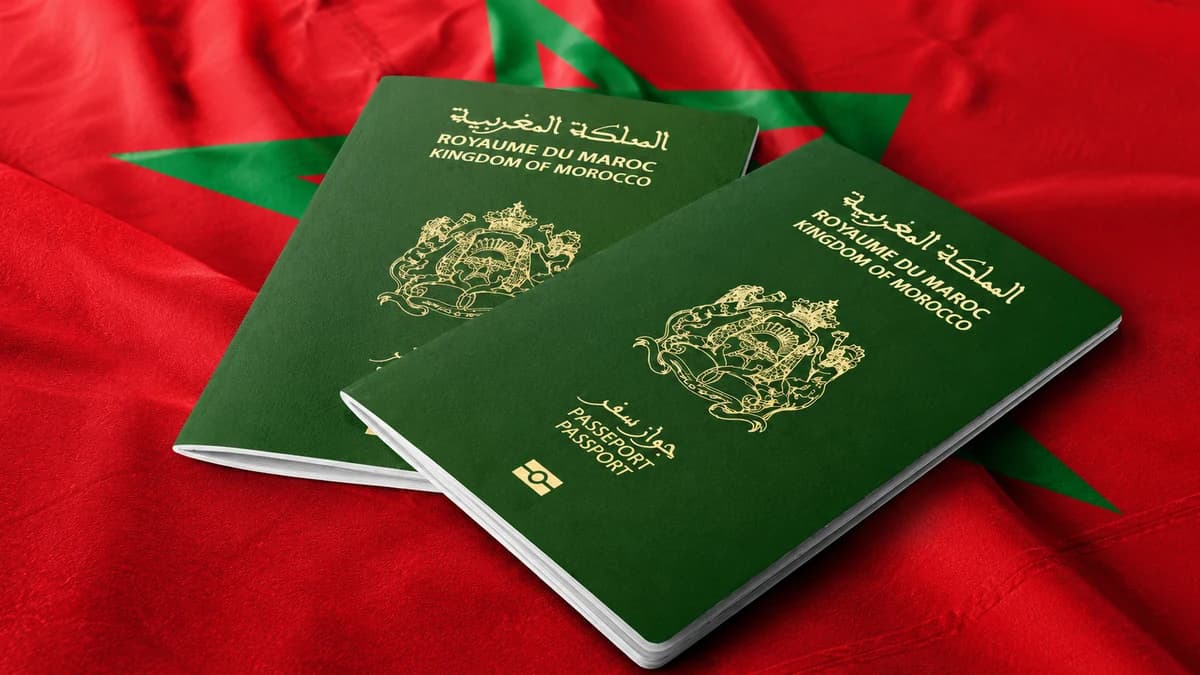 الحكومة تعتمد مقتضيات جديدة بشأن جواز السفر البيومتري