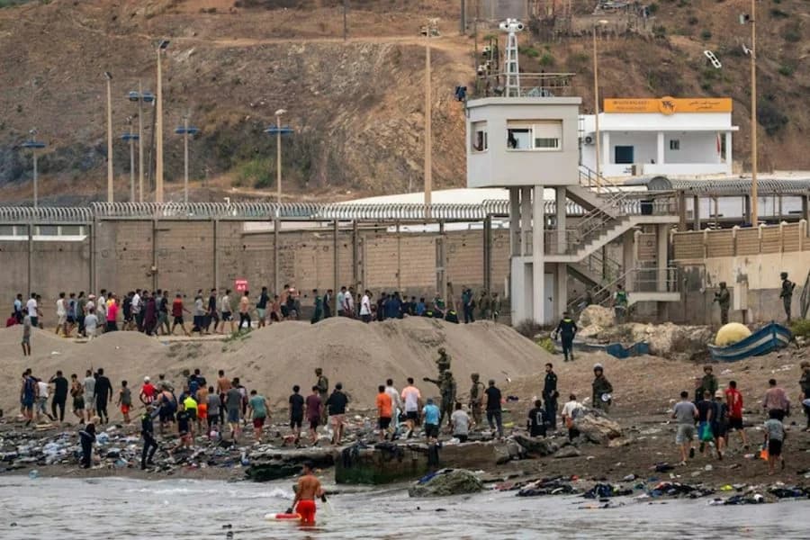 أحداث الفنيدق: الأصالة والمعاصرة يدعو للإنصات إلى الشباب