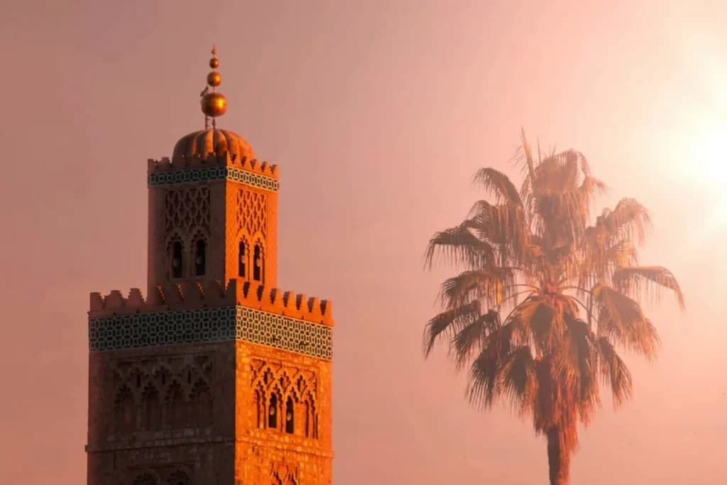 الأرصاد الجوية: زخات رعدية محلية وحرارة تصل إلى 45 درجة بعدد من المناطق