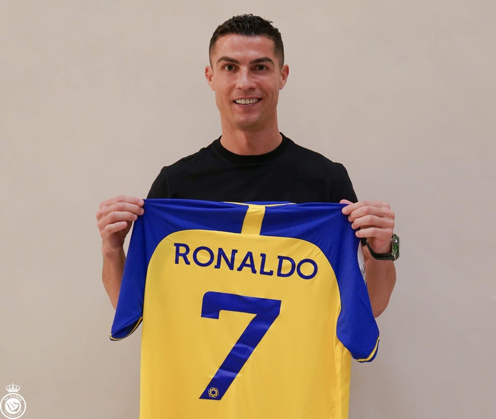 كريستيانو رونالدو غير مؤهل للعب مع النصر السعودي وفقا مسؤولين