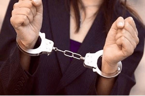 اعتقال مؤثرة مغربية بتهمة الاحتيال والابتزاز الجنسي لجندي أمريكي