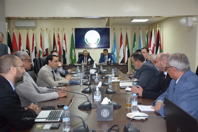 محادثات بين مسؤولي المنظمة العربية ووزير الصناعة الليبي تعزز التعاون الثنائي.