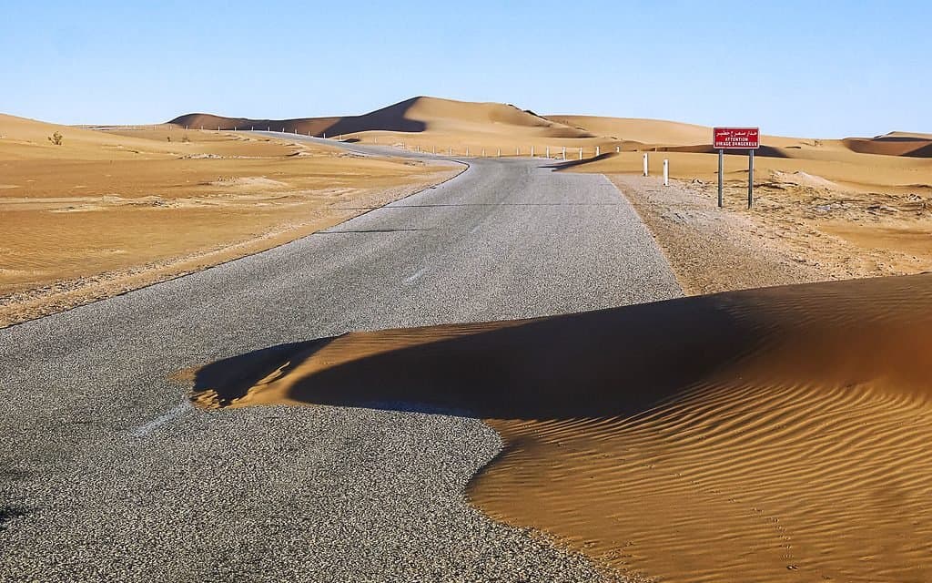 الحزب الاشتراكي يستجوب برامج مكافحة زحف الرمال لوزير الفلاحة