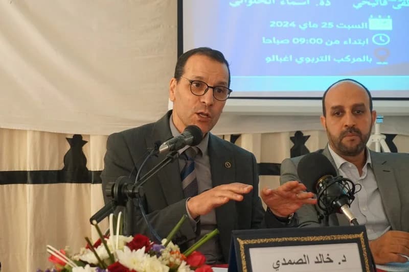 الصمدي يلامس القيم في مادة التربية
