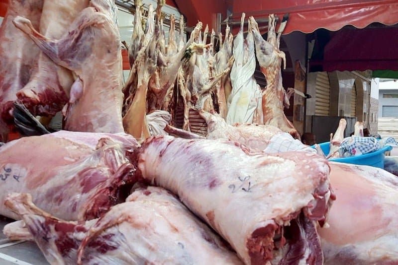 مهنيون: ذبح النعاج بريء من غلاء اللحوم .. والوفرة "مغالطة مكشوفة"