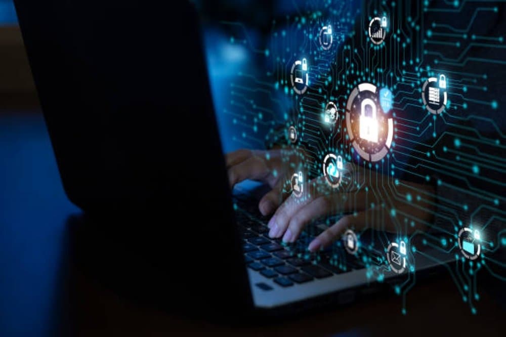الوكالات الأميركية تتهم إيران بالتدخل الإلكتروني في الانتخابات
