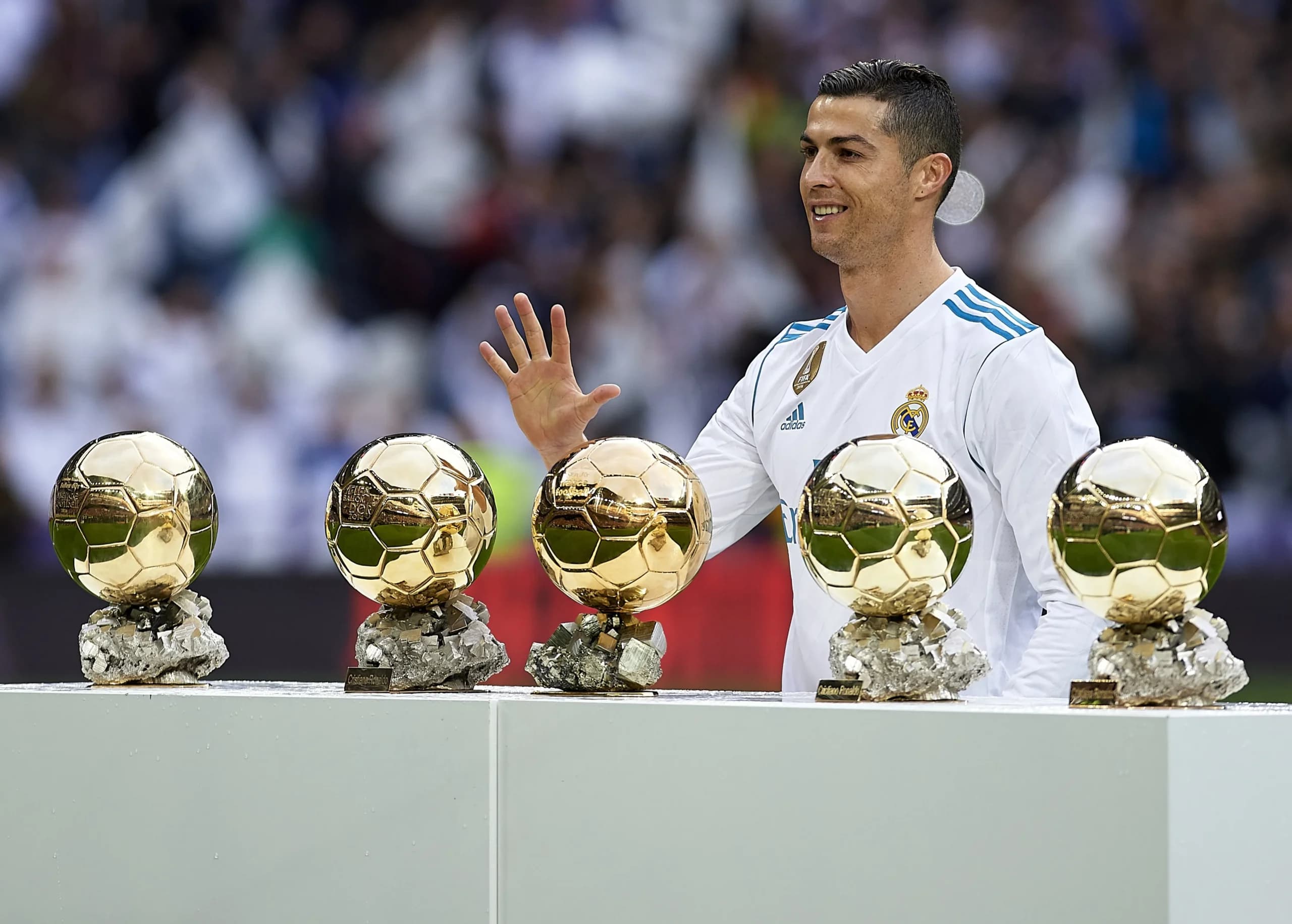 غياب ميسي ورونالدو عن قائمة الكرة الذهبية 2024