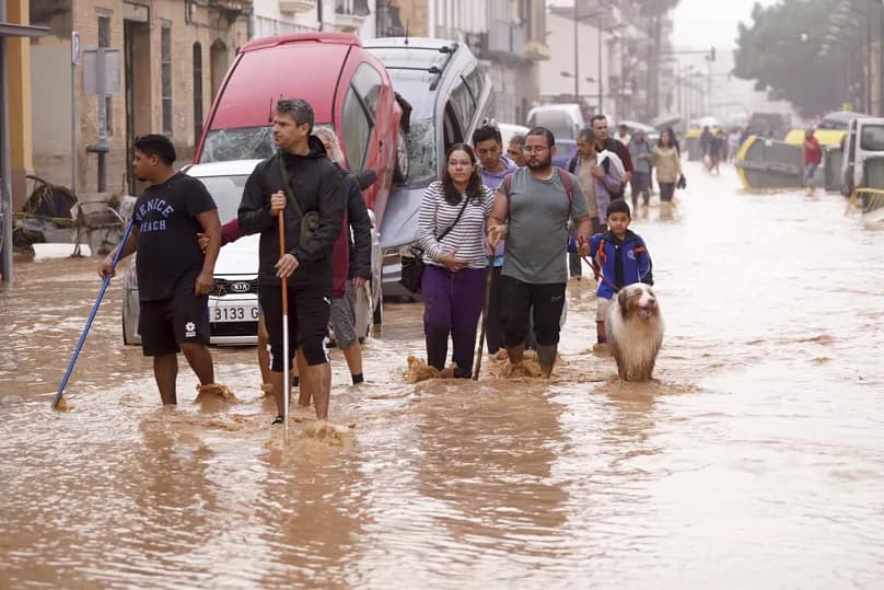 السلطات المغربية تتخذ إجراءات لمساعدة المتضررين من الفيضانات في إسبانيا