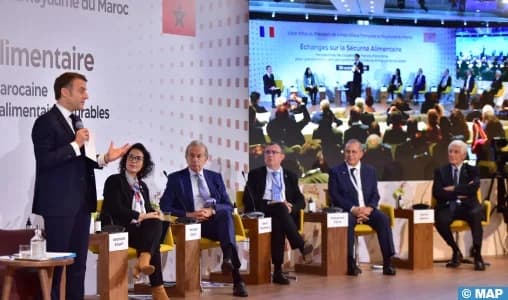 الرئيس الفرنسي إيمانويل ماكرون يشيد بالاستراتيجية المغربية في تدبير الموارد المائية