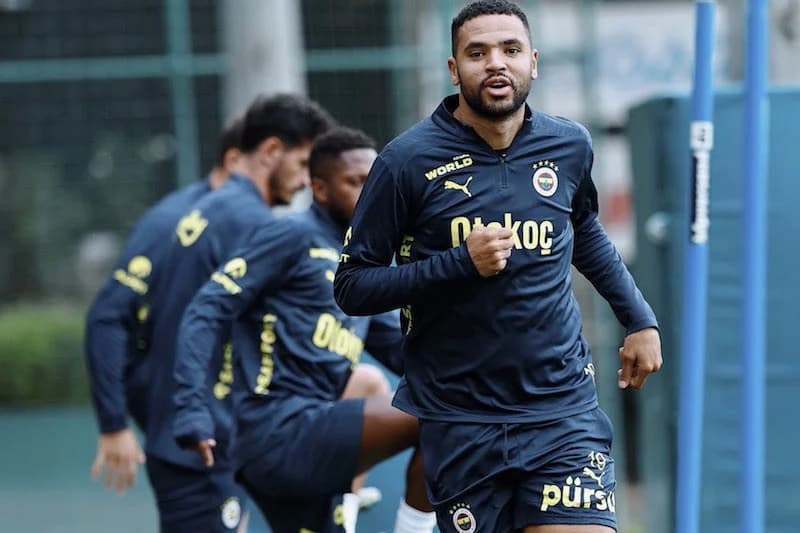 رغم الانتقادات.. مورينيو يجدد مساندة يوسف النصيري