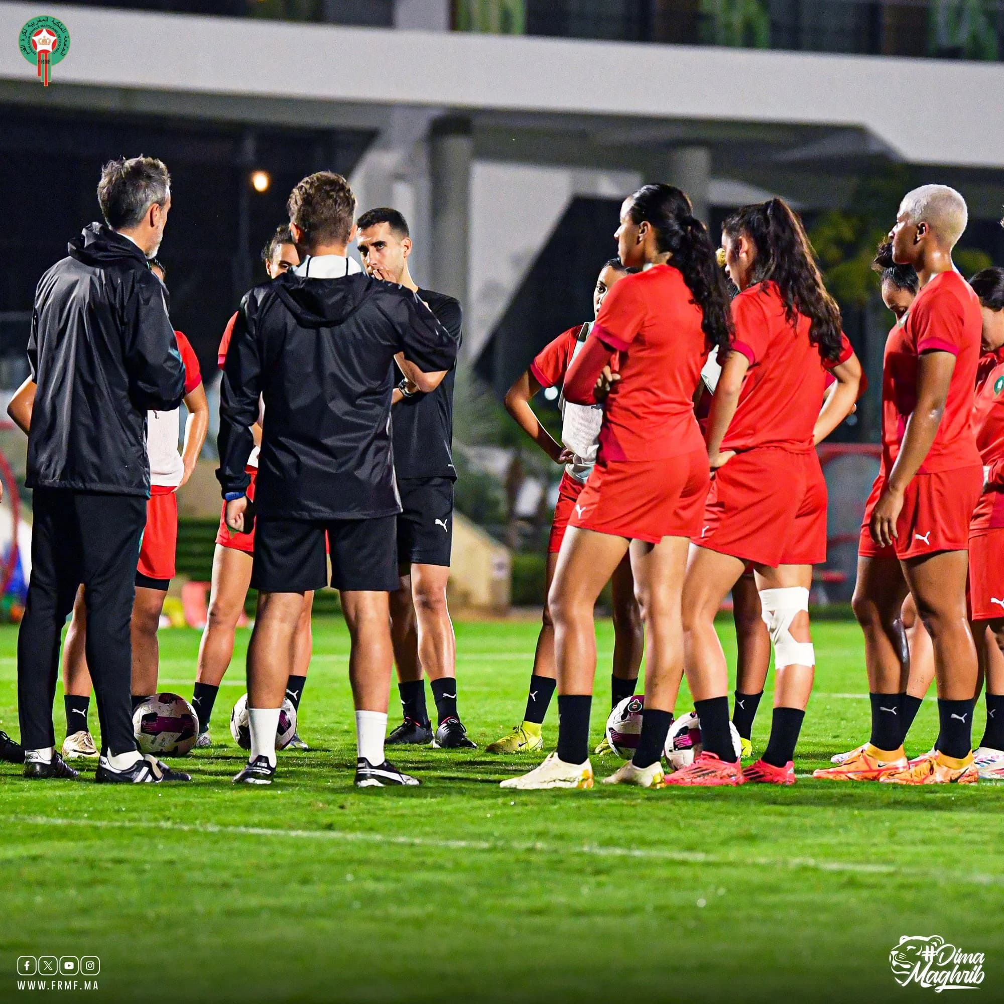 أول حصة تدريبية للمنتخب الوطني النسوي استعداداً لمباراتين وديتين في تطوان