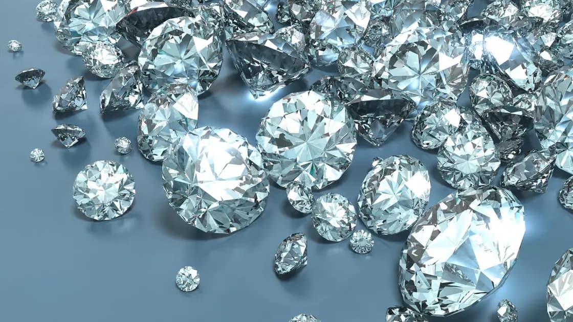 أنغولا تستبدل شراكتها مع ألروسا الروسية بشركة عمانية في قطاع الألماس