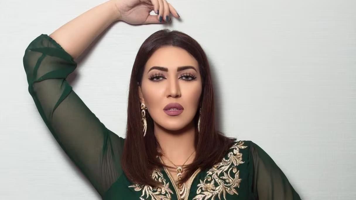 أسماء لمنور تُبدع في أغنية "على ما أظن" باللهجة الخليجية