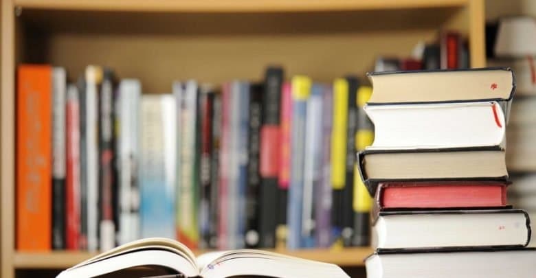 المغاربة يغيبون عن "جائزة بوكر العربية"