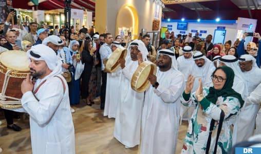 الشارقة تُبهِر زوار المعرض الدولي للكتاب بعروض تراثية إماراتية