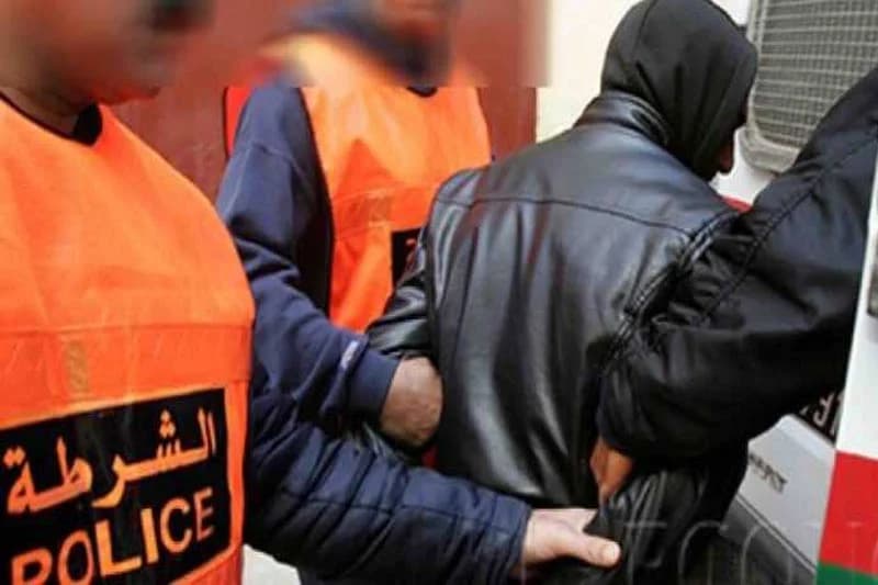 القنيطرة: توقيف شخصين بتهمة حيازة المخدرات