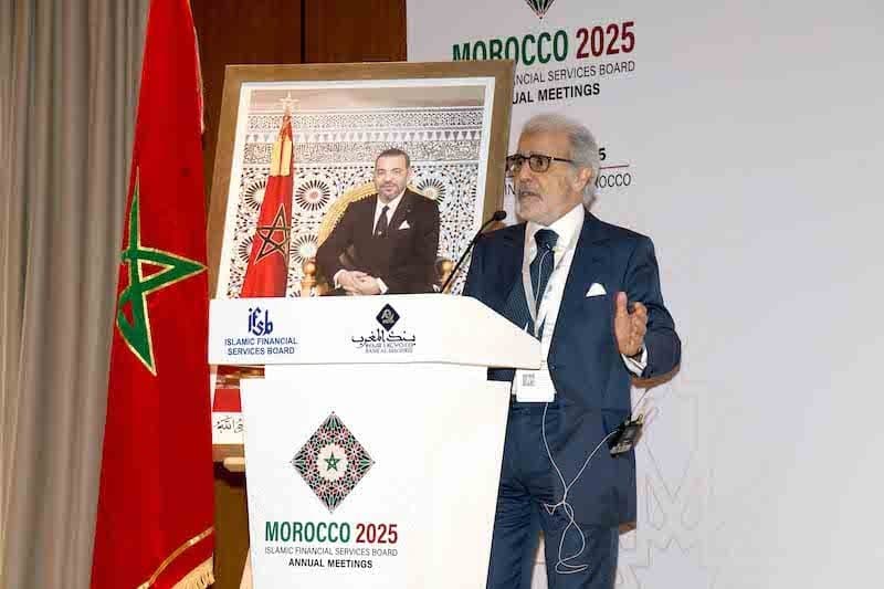 والي بنك المغرب يكشف تحديات "المالية التشاركية" في القطاع البنكي