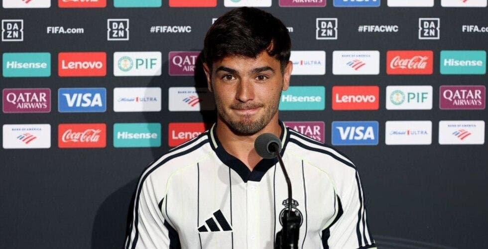 براهيم دياز يمدد عقده مع ريال مدريد بعد مكالمة حاسمة مع ألونسو