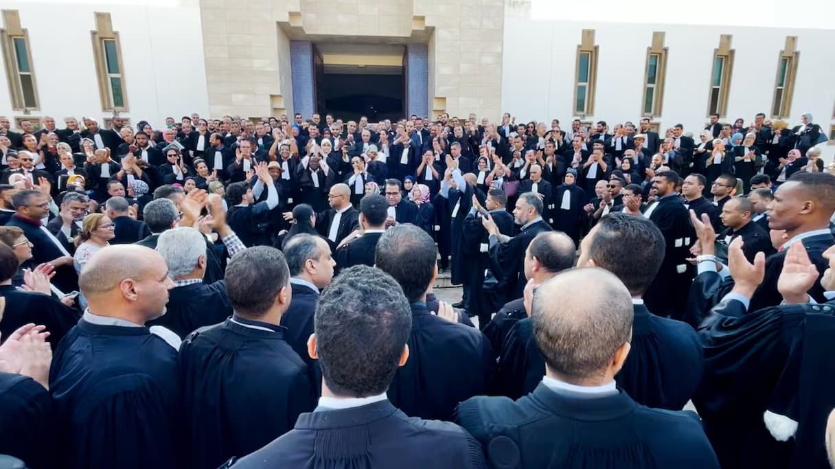 المحامون يرفضون مشروع القانون الجديد ويصعّدون الاحتجاج