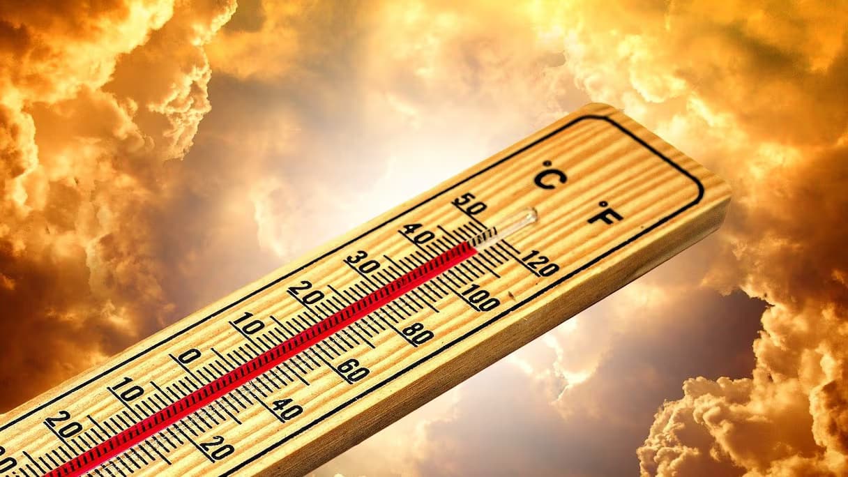 الأرصاد تحذر من موجة حر ورياح قوية بالمغرب