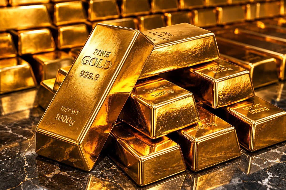 الذهب يتراجع تحت ضغط توترات هرمز